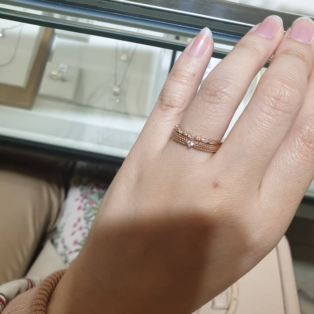 반지 계약 의 반지의 손가락